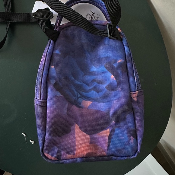 Brand new Hershel nova crossbody bag - Picture 2 of 4